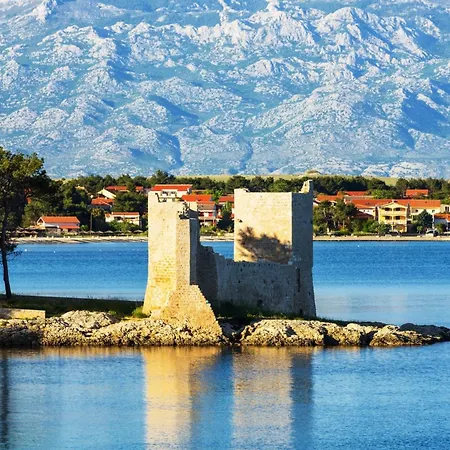 Boras Apartament Vir